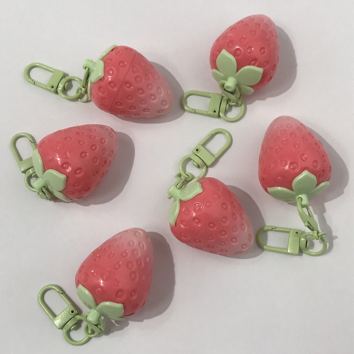 Lip Balm (strawberry tube) - changing color -Light Pink